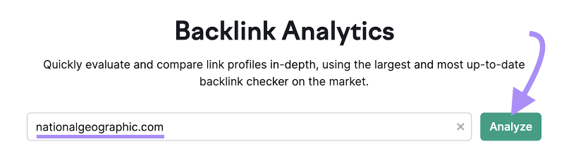 "nationalgeographic.com" saisi dans la barre de recherche Backlink Analytics